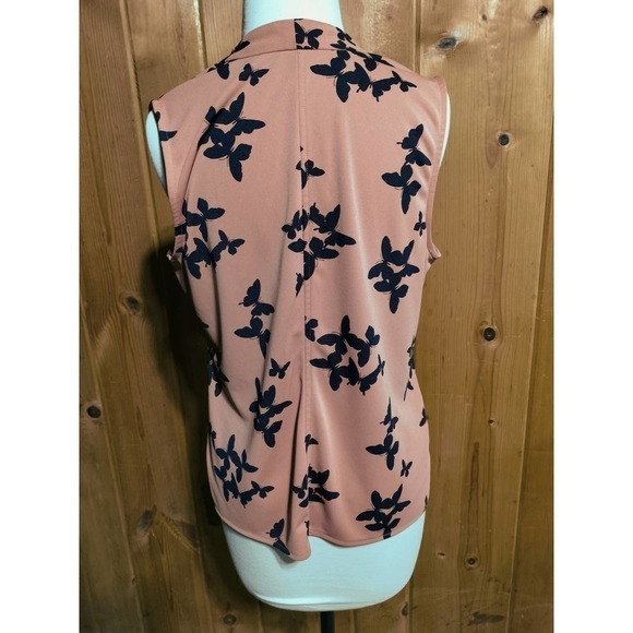Ann Taylor Petite  Medium sleeveless blouse with butterflies accent blush pink - Picture 3 of 7